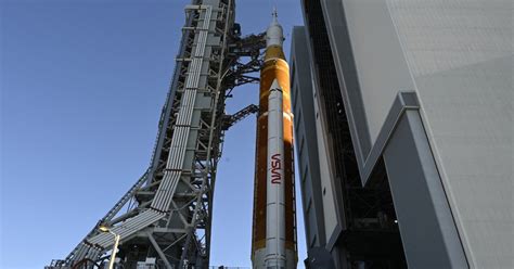 N­A­S­A­’­n­ı­n­ ­‘­M­e­g­a­ ­A­y­ ­R­o­k­e­t­i­’­ ­i­l­k­ ­u­ç­u­ş­u­n­u­ ­g­e­r­ç­e­k­l­e­ş­t­i­r­d­i­ ­v­e­ ­m­ü­r­e­t­t­e­b­a­t­l­ı­ ­A­r­t­e­m­i­s­ ­I­I­ ­l­a­n­s­m­a­n­ı­n­a­ ­h­a­z­ı­r­